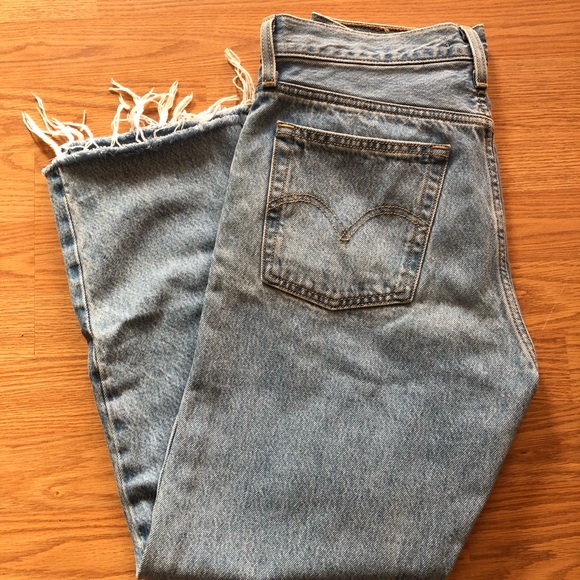 Levi’s Wedgie Straight Fit Jeans - Picture 1 of 5